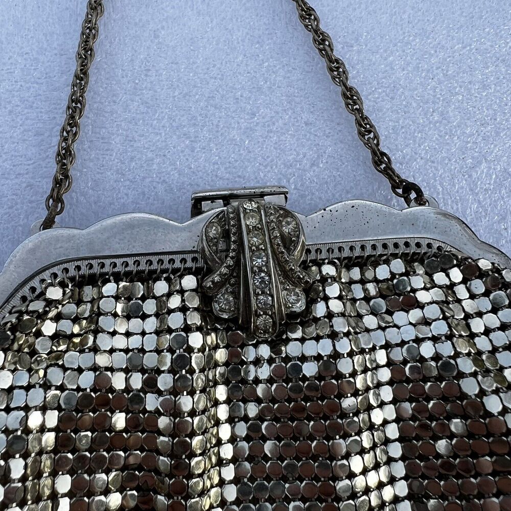 Vintage Mesh Whiting & Davis Co Silver Hand Bag Purse with Rhinestone Closure - Picture 3 of 11